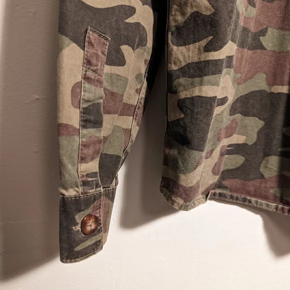 camo button up - Picture 6 of 8